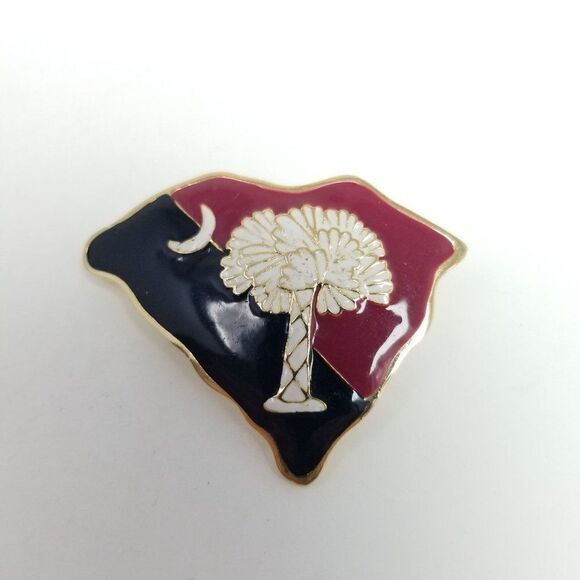 Vintage South Carolina Flag Brooch State Shape, Red Black White, Enamel Pin - Picture 1 of 7